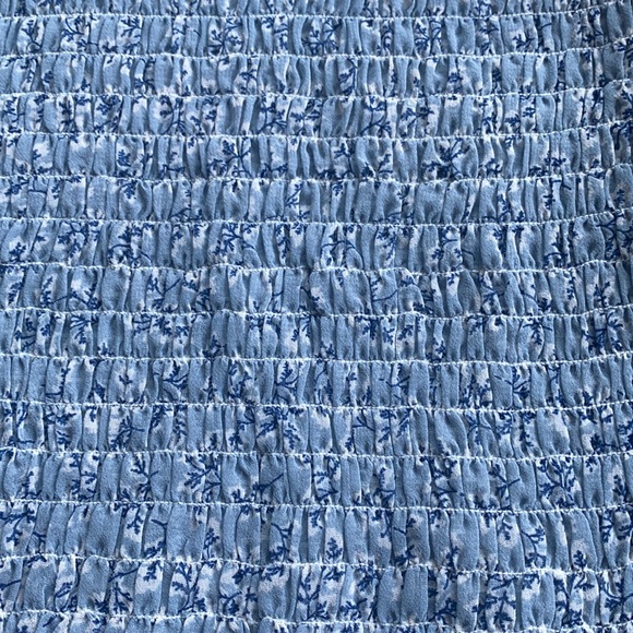 RD Style Off the Shoulder Smocked Floral Blouse M - Picture 3 of 5